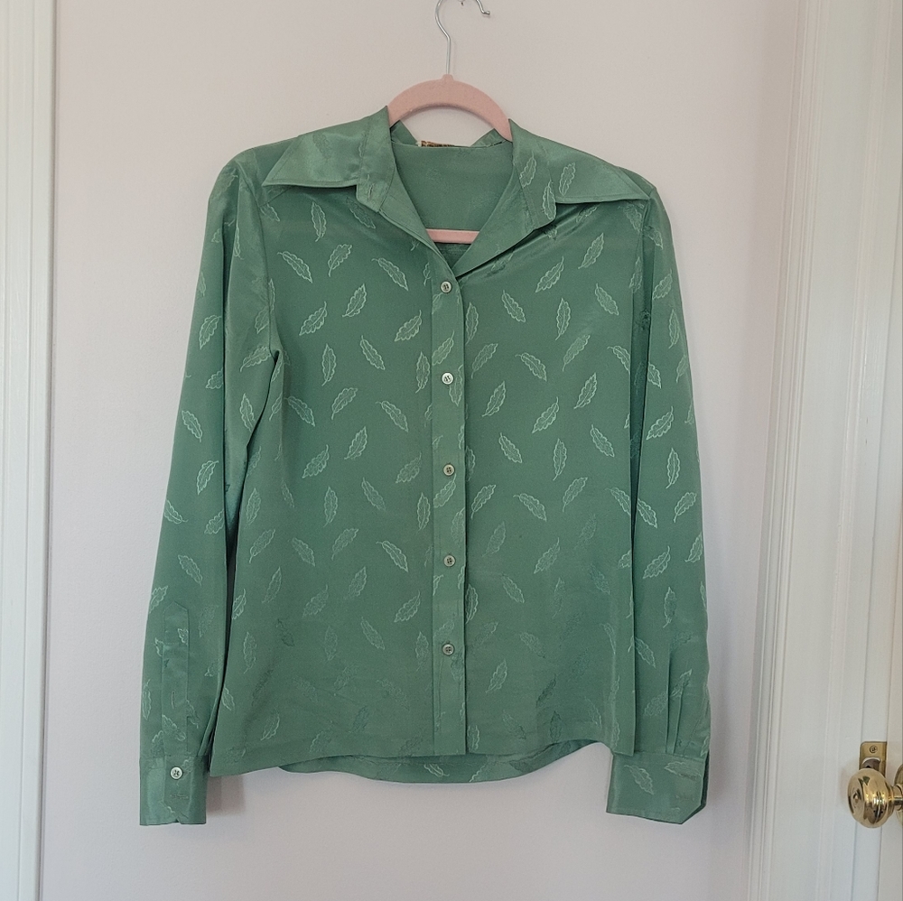 Green leaf print button down - Picture 2 of 5